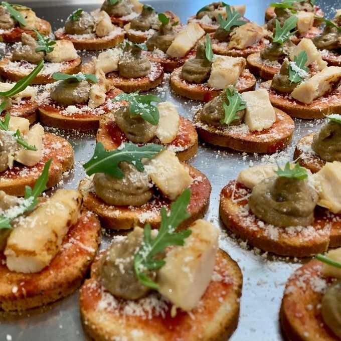 Mini bruschetta aiguillette dinde aubergine